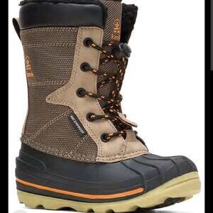 Kamik Sz 7 boys Brown and Black Insulated Boots NWT